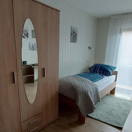 Holiday home Haus Woschi Kehl-auenheim *